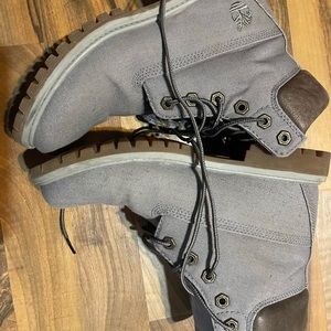 WOMEN'S TIMBERLAND